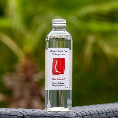 recharge 200 ml pour diffuseur rotin senteur noir oriental